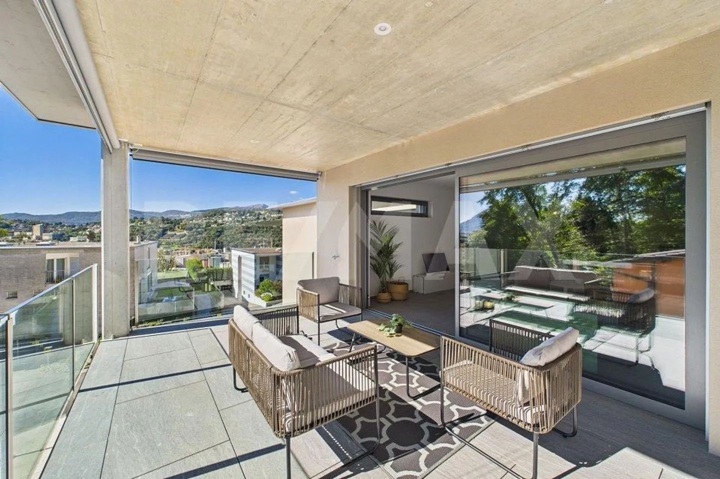 Appartamento in vendita - Foto 8 di 13