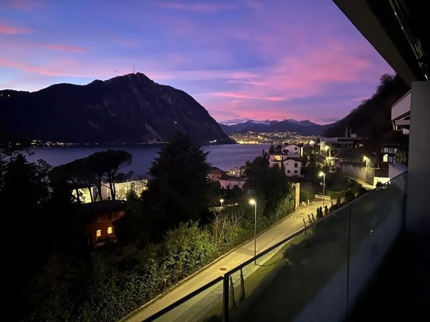 FAVOLOSO ATTICO DI NUOVA COSTRUZIONE, CON MERAVIGLIOSA VISTA LAGO - Foto 3 di 13