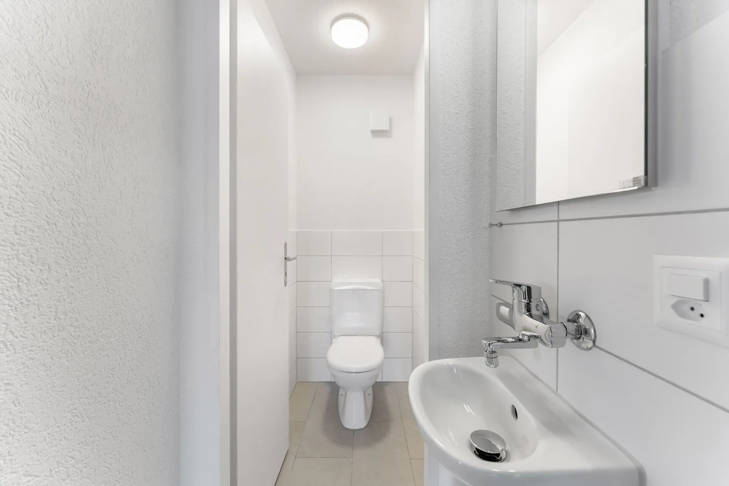 Appartement 4.5 pièces au rez-de-chaussée surélevé avec espace jardin à louer - Photo 2 sur 6