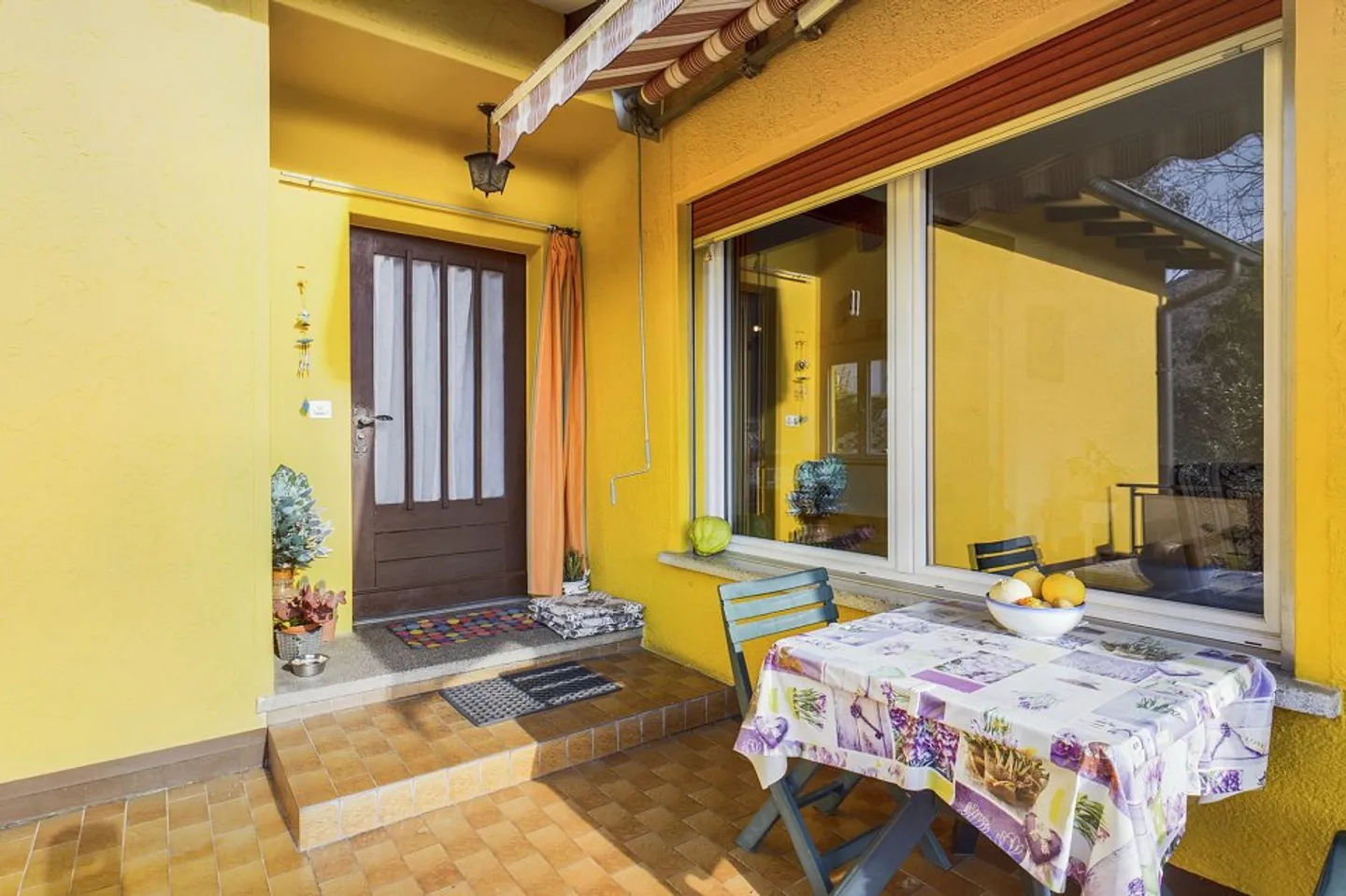 Casa plurifamiliare con tre appartamenti separati e giardino come casa secondaria - Foto 8 di 13