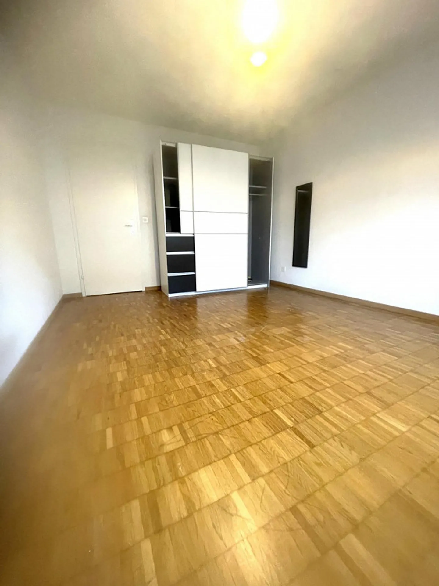 Charming 3-room apartment in Brugg - Photo 3 of 8