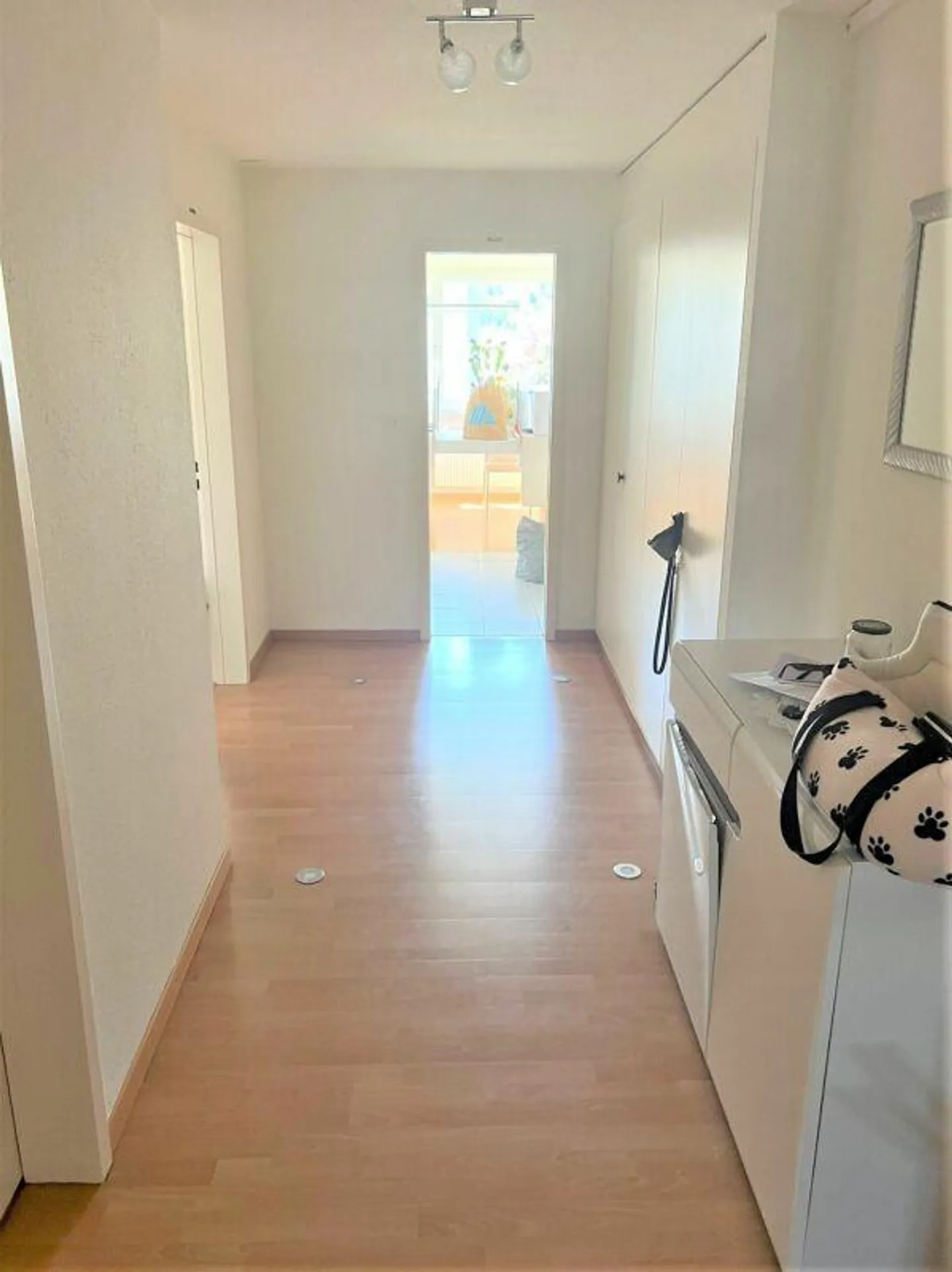 Wundervolle Wohnung an ruhiger Lage, viel Platz, offener Küche, tol... - Foto 9 von 11