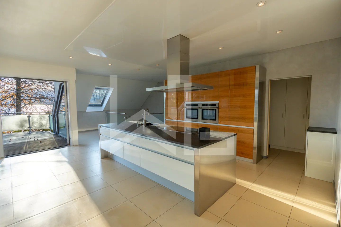 Casa a schiera in prima linea sul lago - Foto 3 di 12