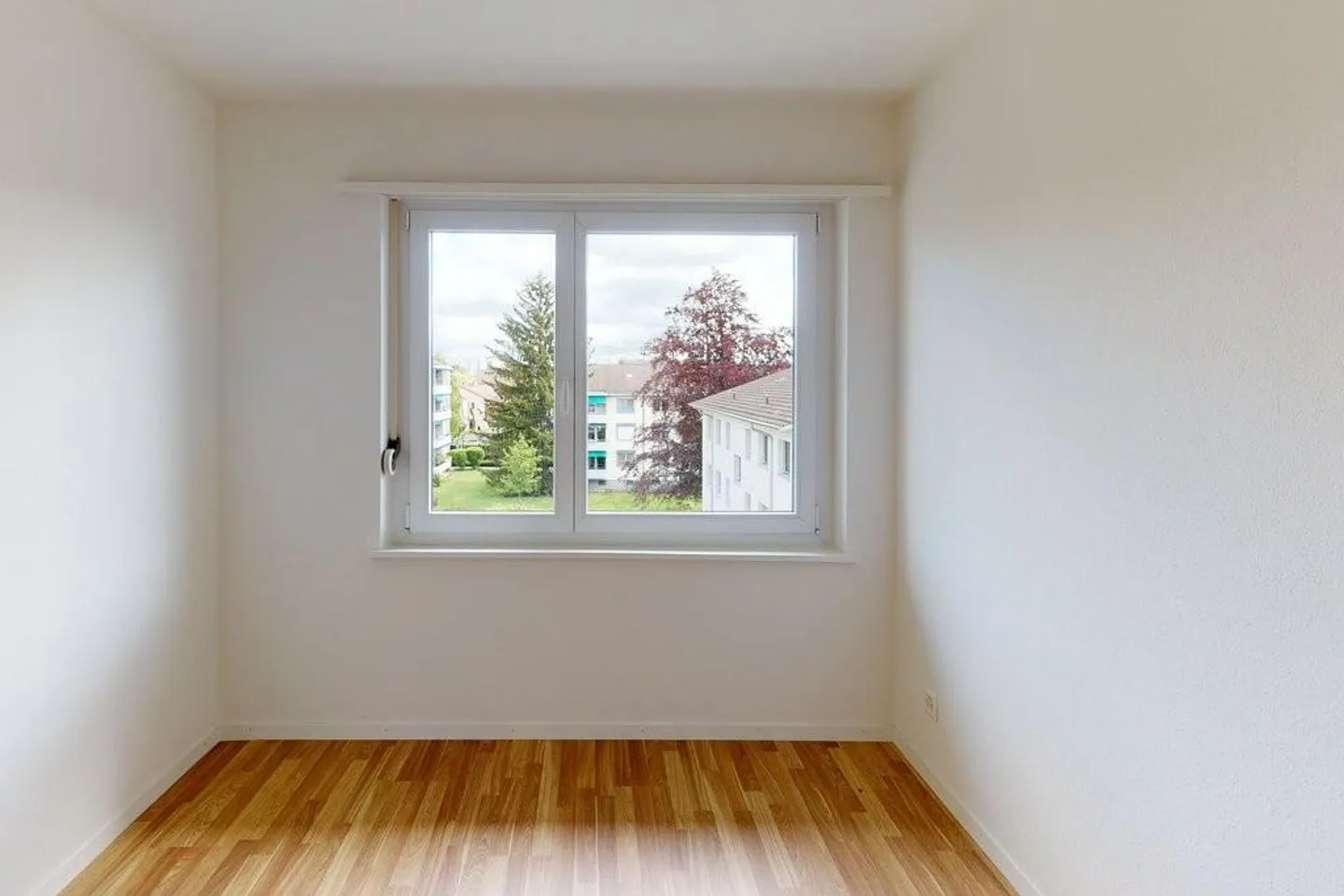 Helles Apartment mit Balkon - Foto 9 von 10