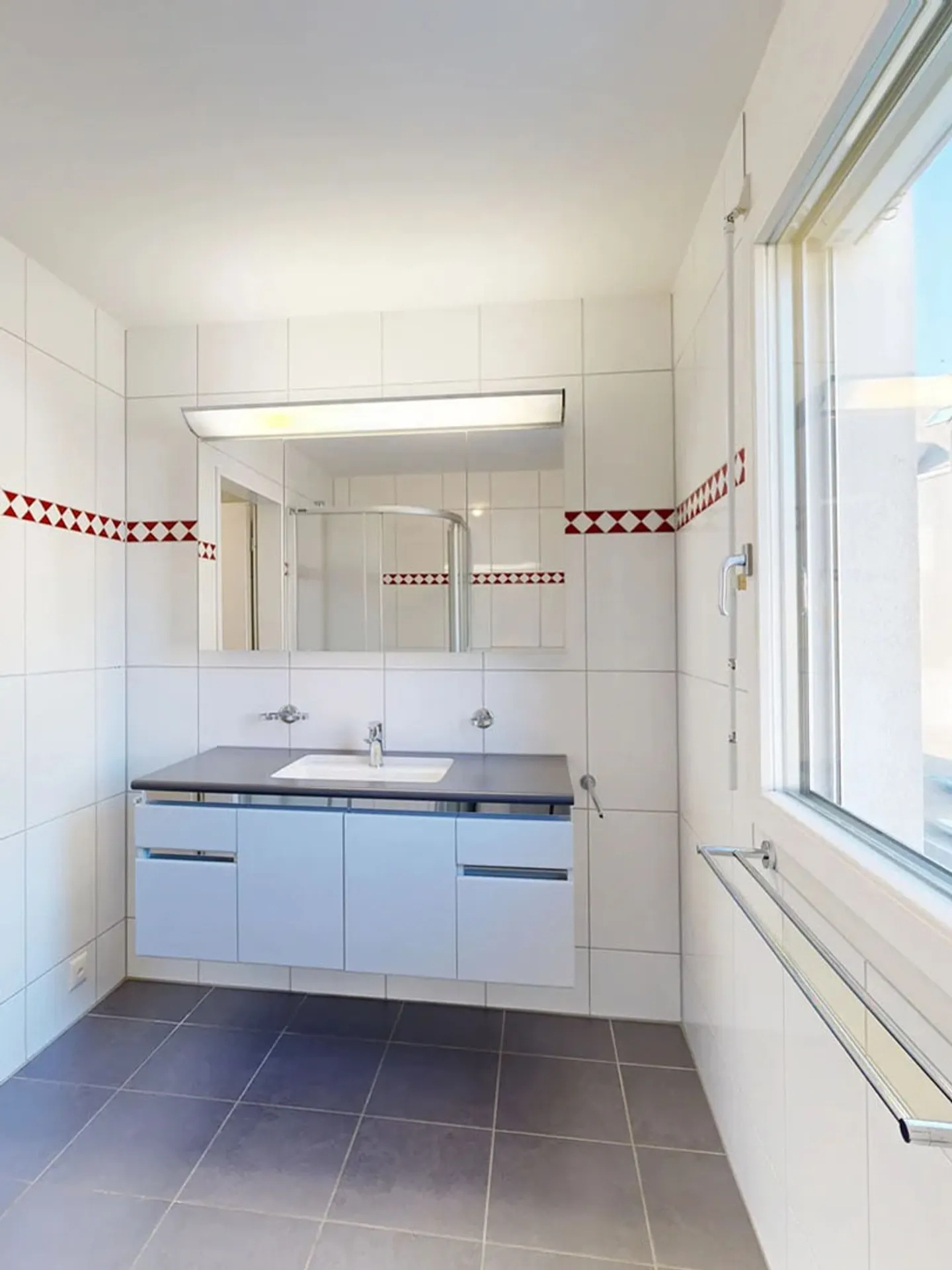 Appartement spacieux à Aesch - Photo 10 sur 17