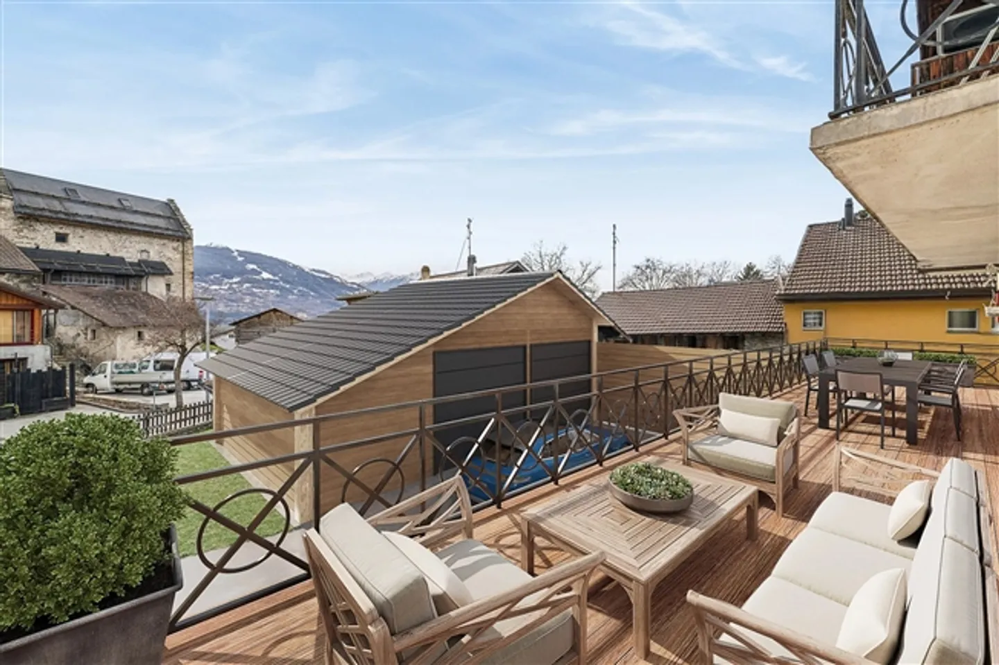 Renovating Building with High Potential - Photo 4 of 12