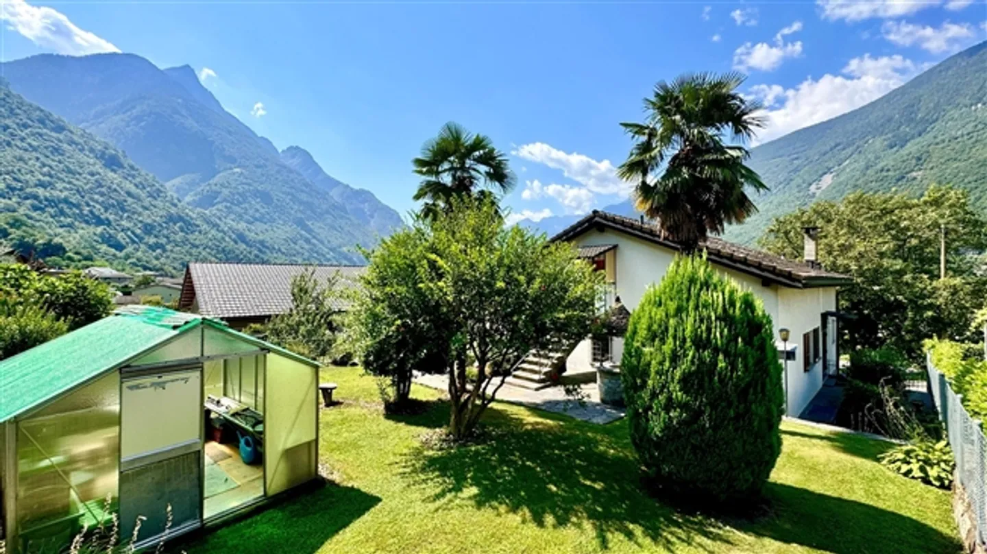 Casa bifamiliare Casa ticinese con grande potenziale - Foto 3 di 20