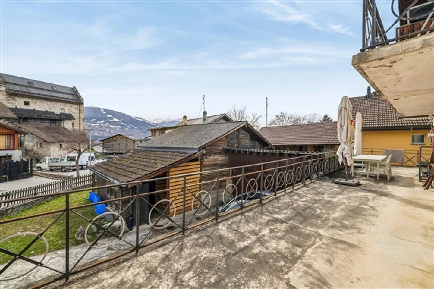 Renovating Building with High Potential - Photo 3 of 12