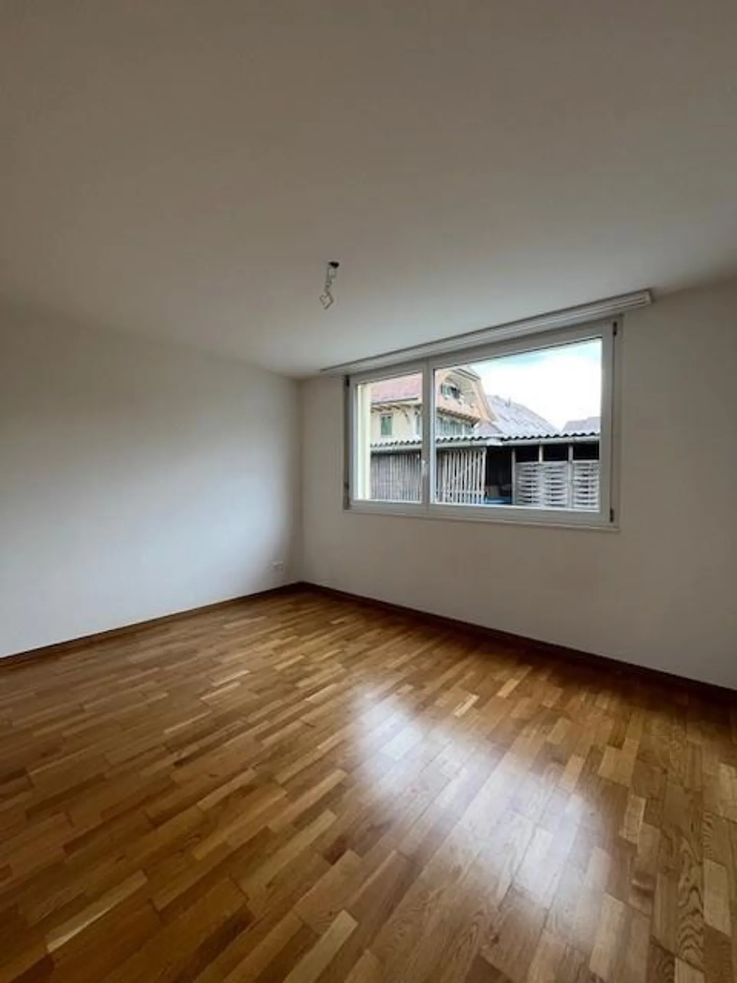 Moderne 4.5-Zimmerwohnung - Foto 8 von 8
