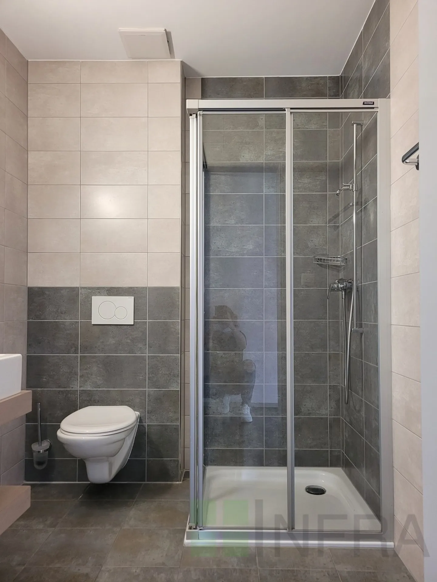 4,5-Zimmer-Wohnung von 107 m2 im 2. Stock mit Aufzug - Foto 4 von 8