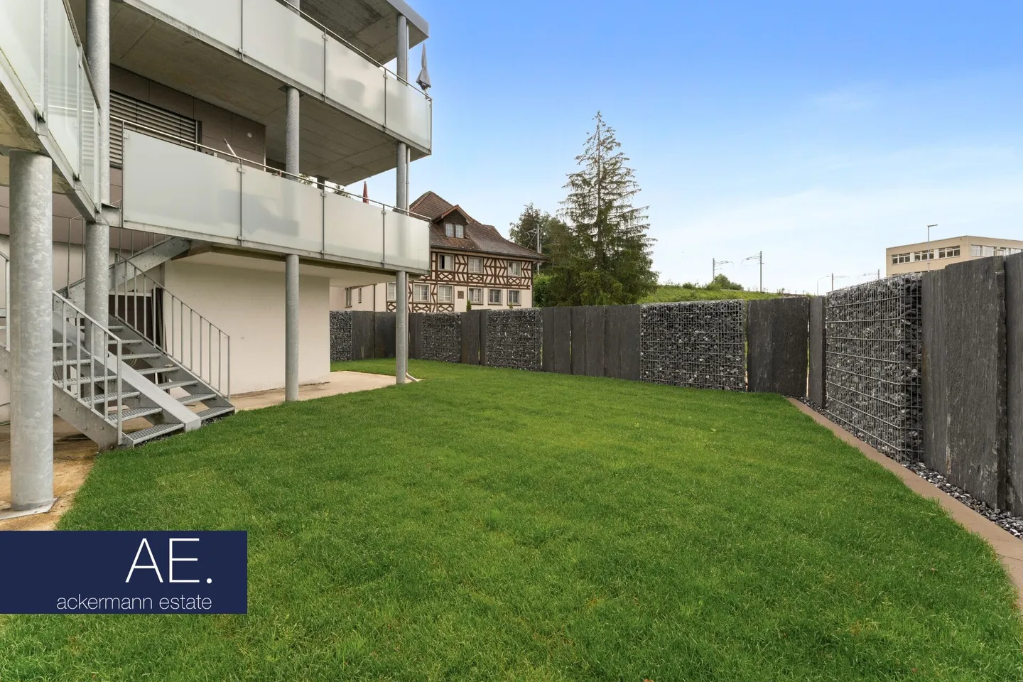 Maison multifamiliale moderne avec des normes de construction durables - Photo 4 sur 7
