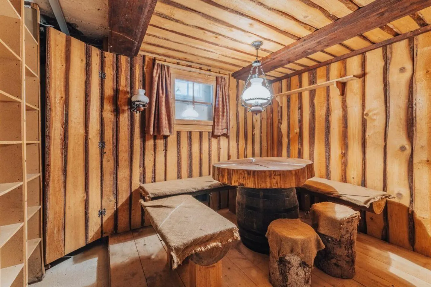 Maison individuelle de 7 pièces avec jardin et beaucoup de possibilités d'aménagement - Photo 18 sur 18