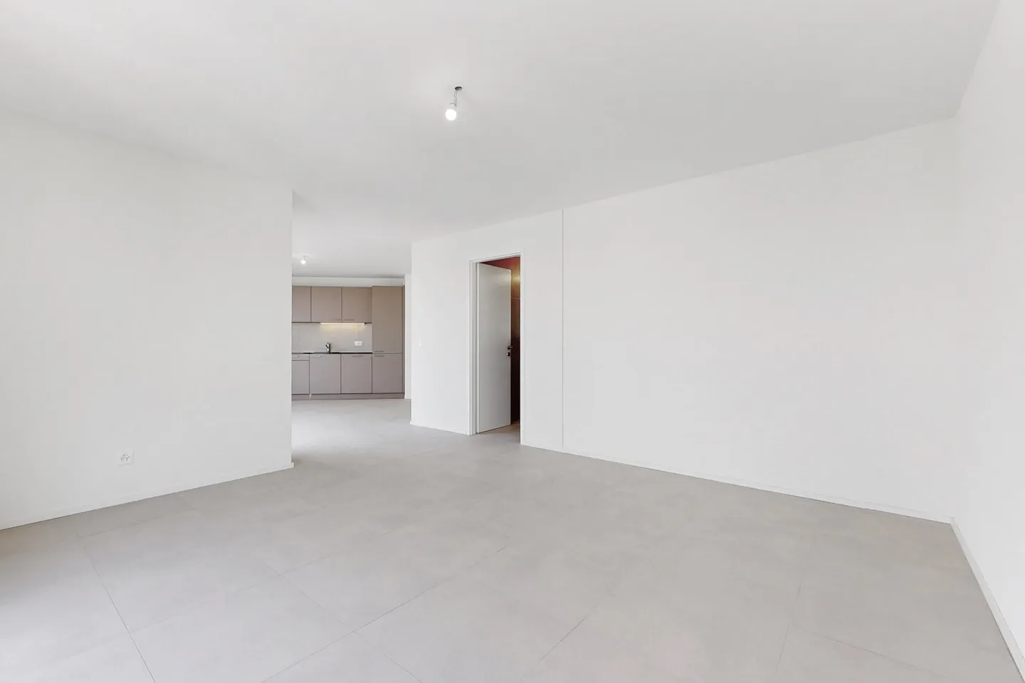 Apartment with 3.5 rooms on the 5th floor in Chêne Park in Renens - Photo 4 of 6