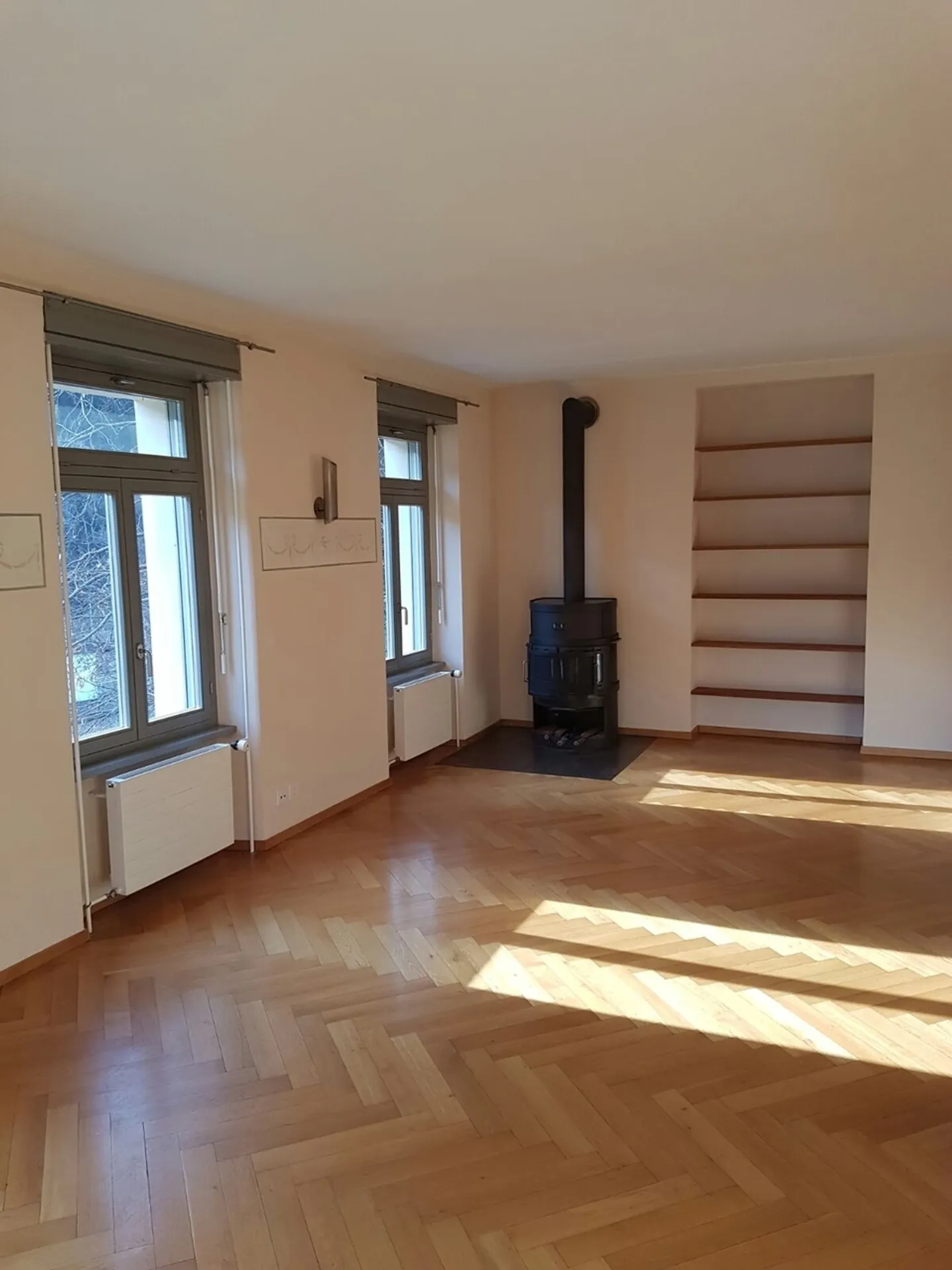 Liberty-Stil Gebäude umgeben von Grün in Faido, ausgezeichnete Investitionsmöglichkeit - Foto 5 von 11