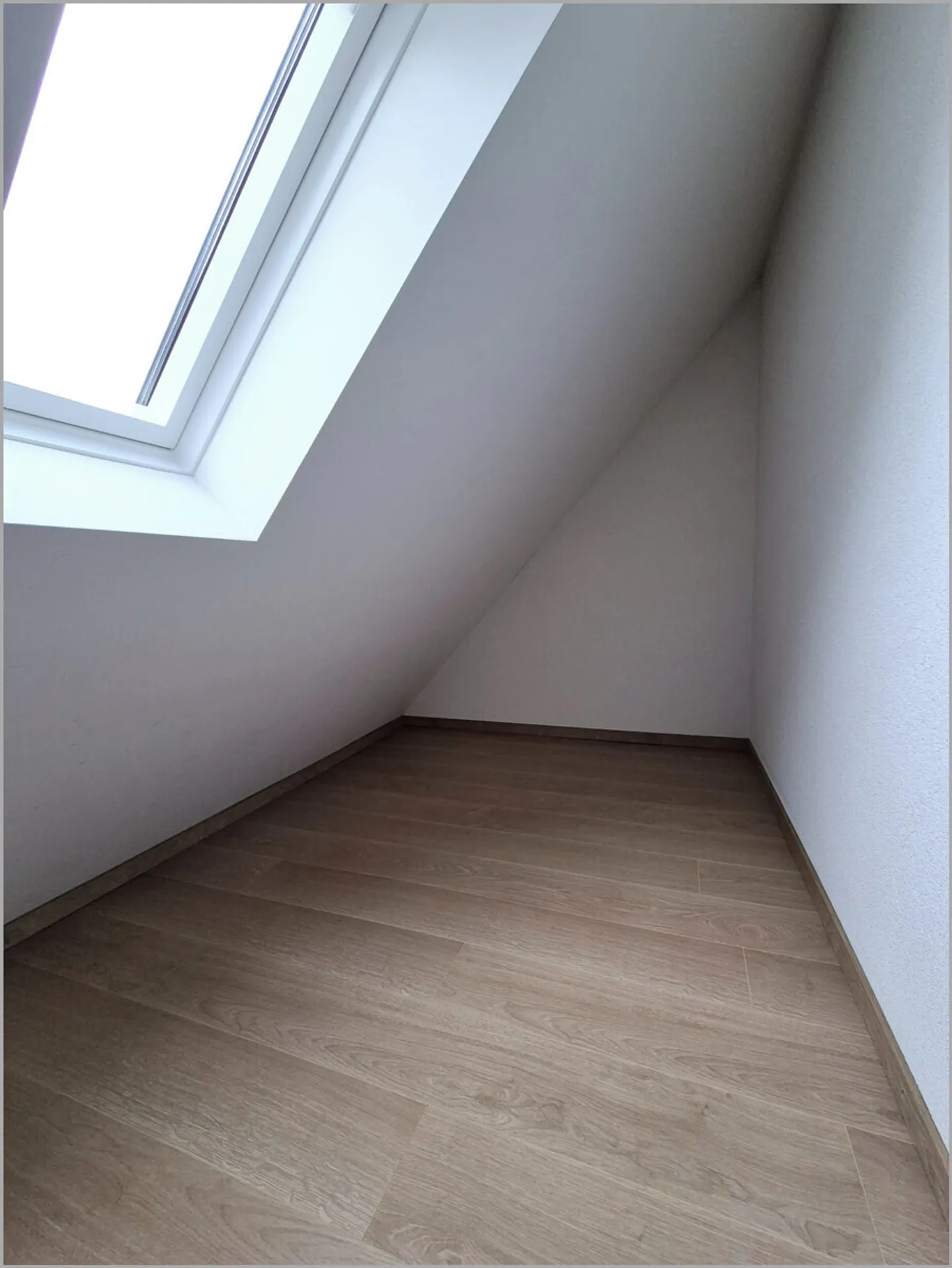 Charming 2.5-Room Penthouse - Photo 7 of 7