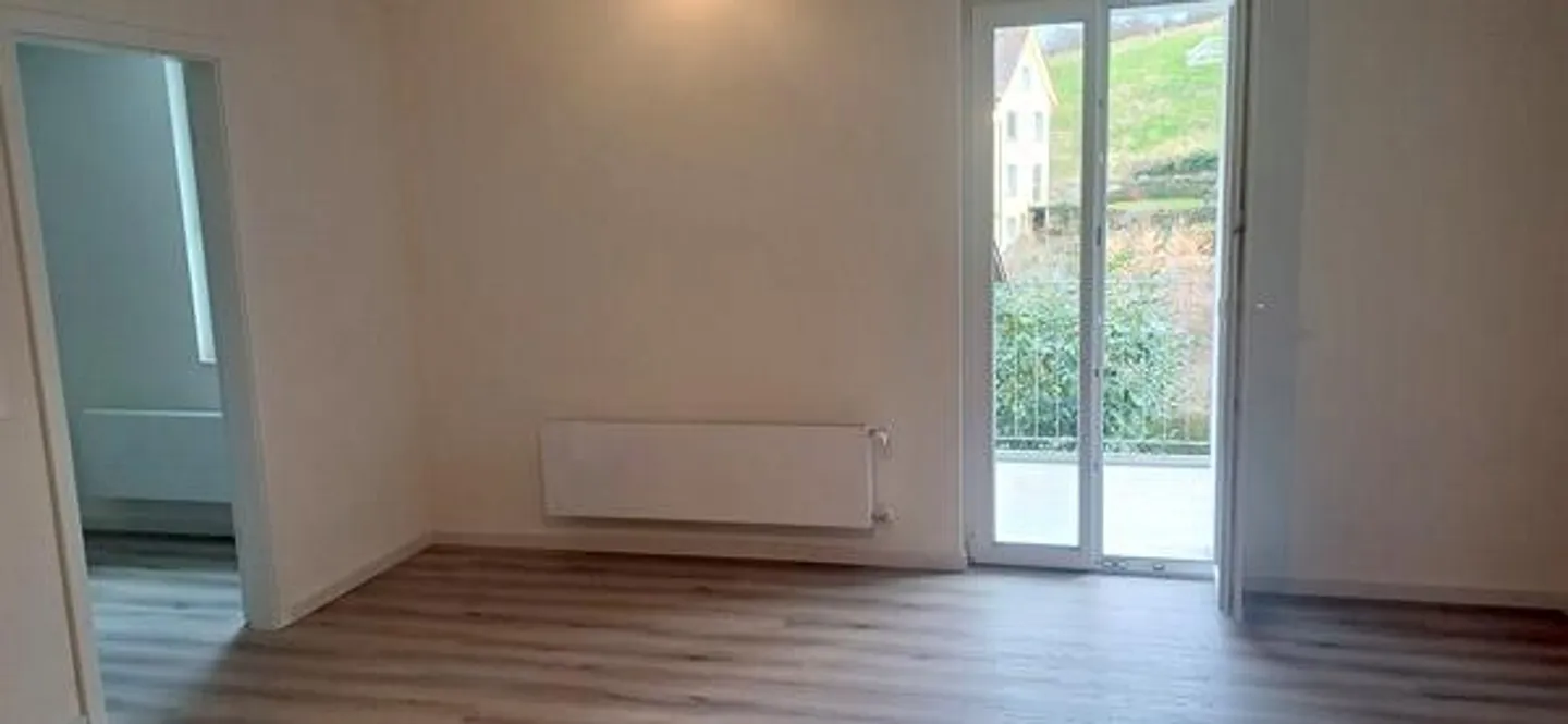 2-room apartment with elevator - Photo 1 of 11