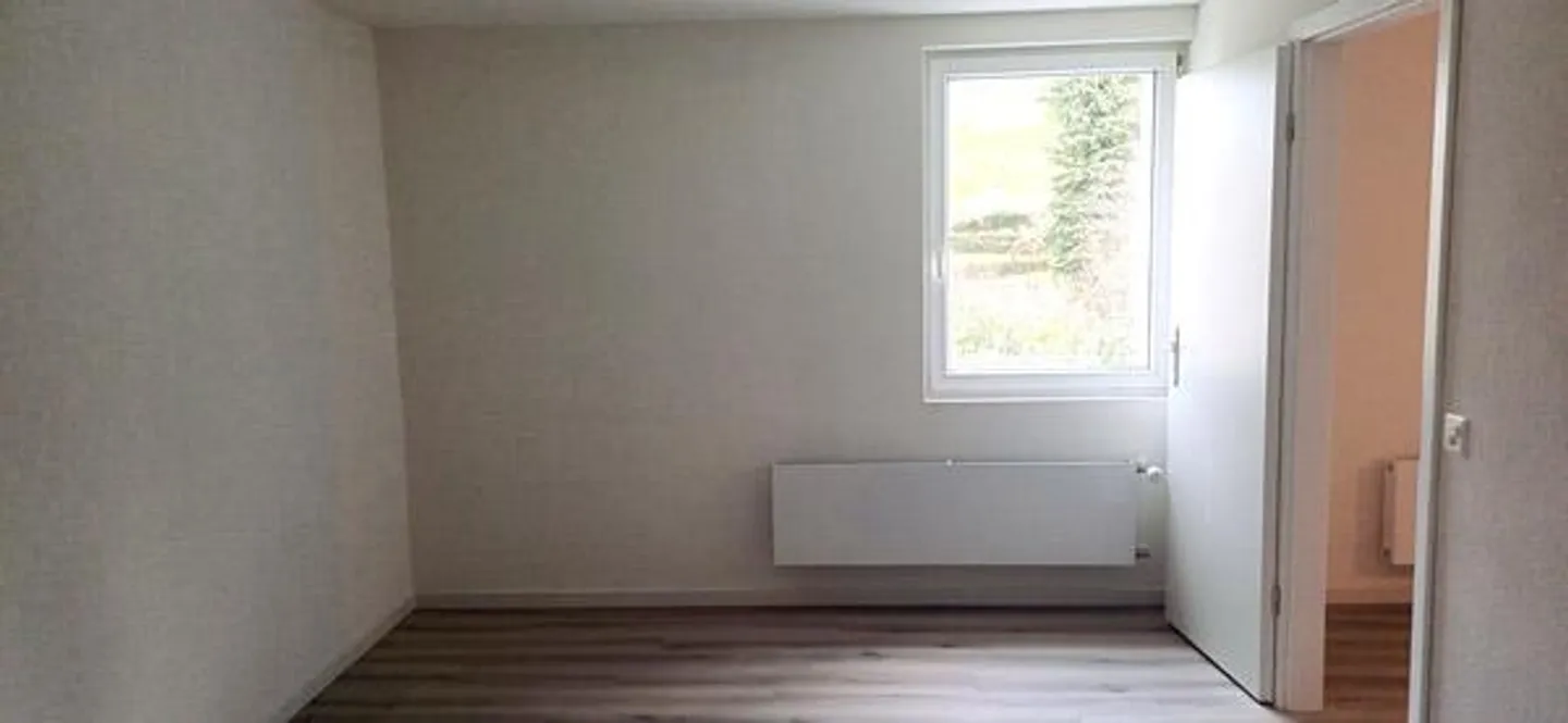 2-room apartment with elevator - Photo 3 of 11