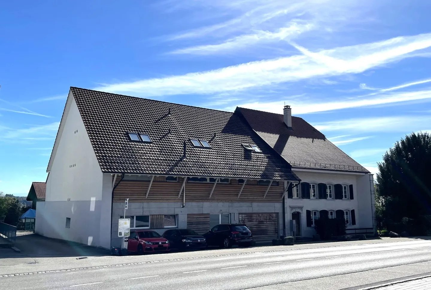 Casa plurifamiliare e progetto di costruzione approvato per 5 case a schiera - Foto 2 di 7