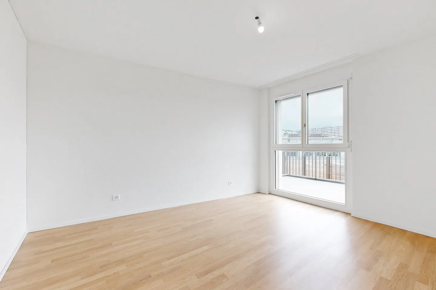 Apartment with 3.5 rooms on the 5th floor in Chêne Park in Renens - Photo 5 of 6