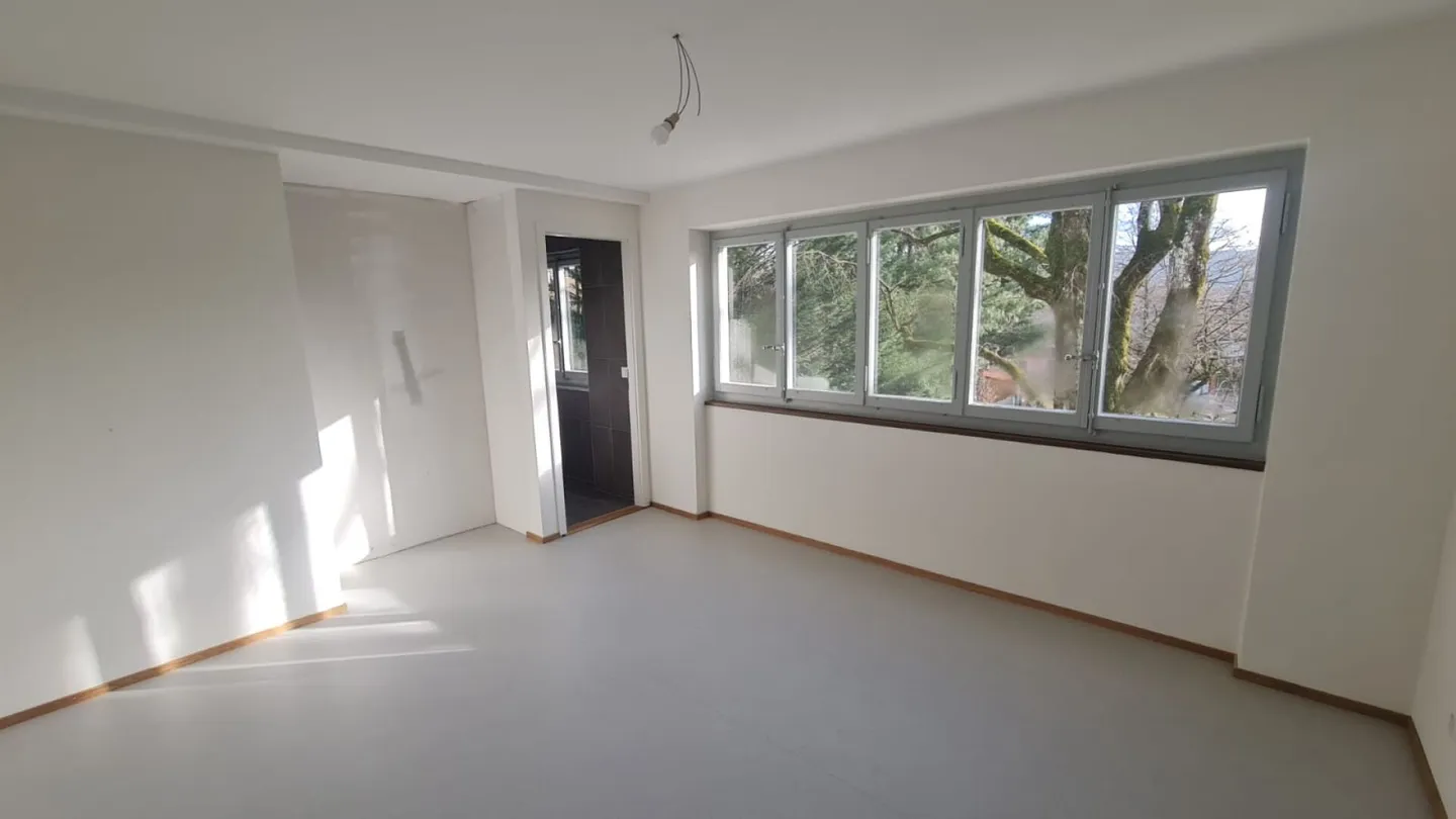 Architektonische Villa mit Garten - Foto 13 von 13