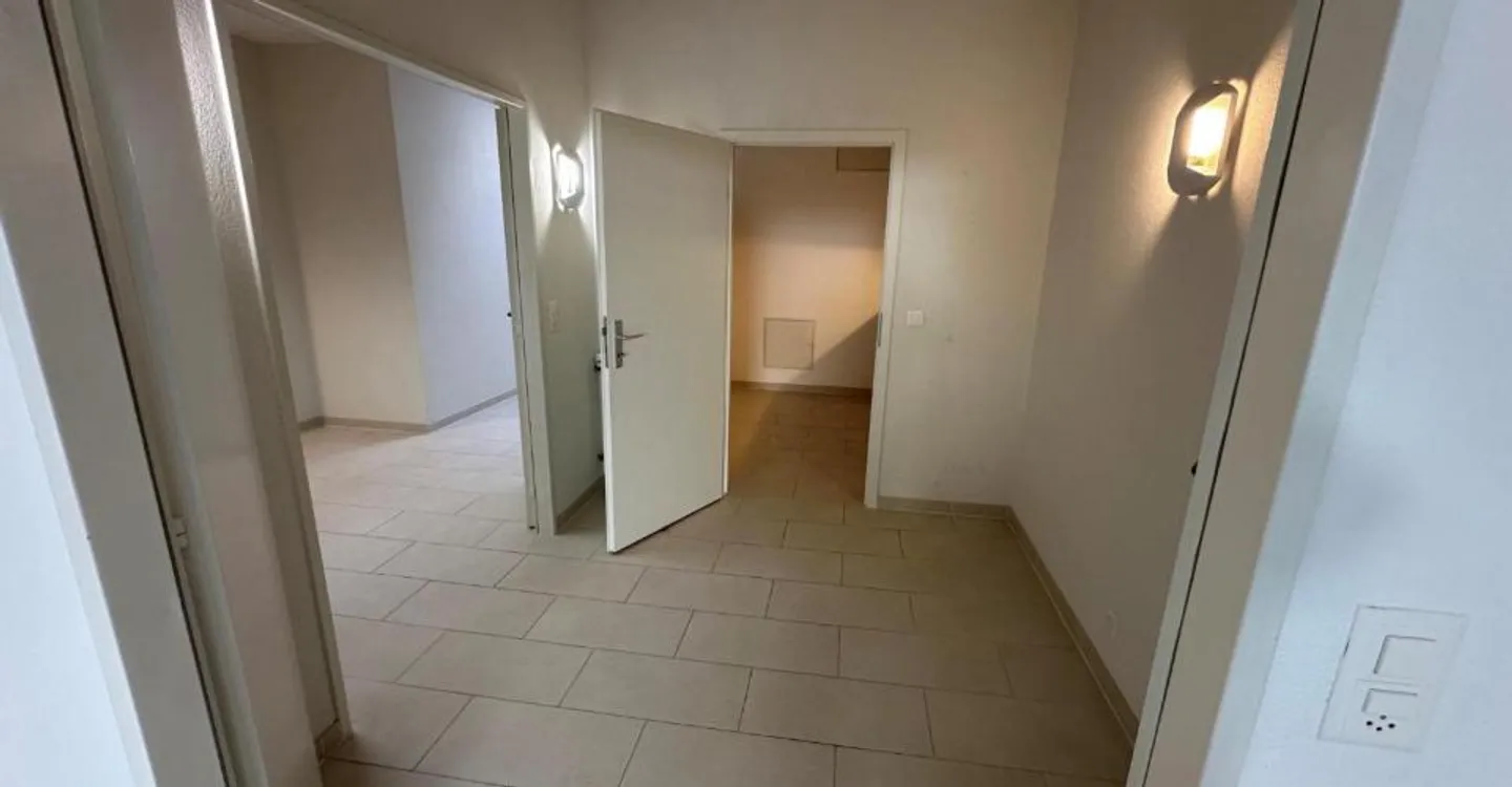 Spazio Commerciale a Vufflens-la-Ville - Foto 3 di 10