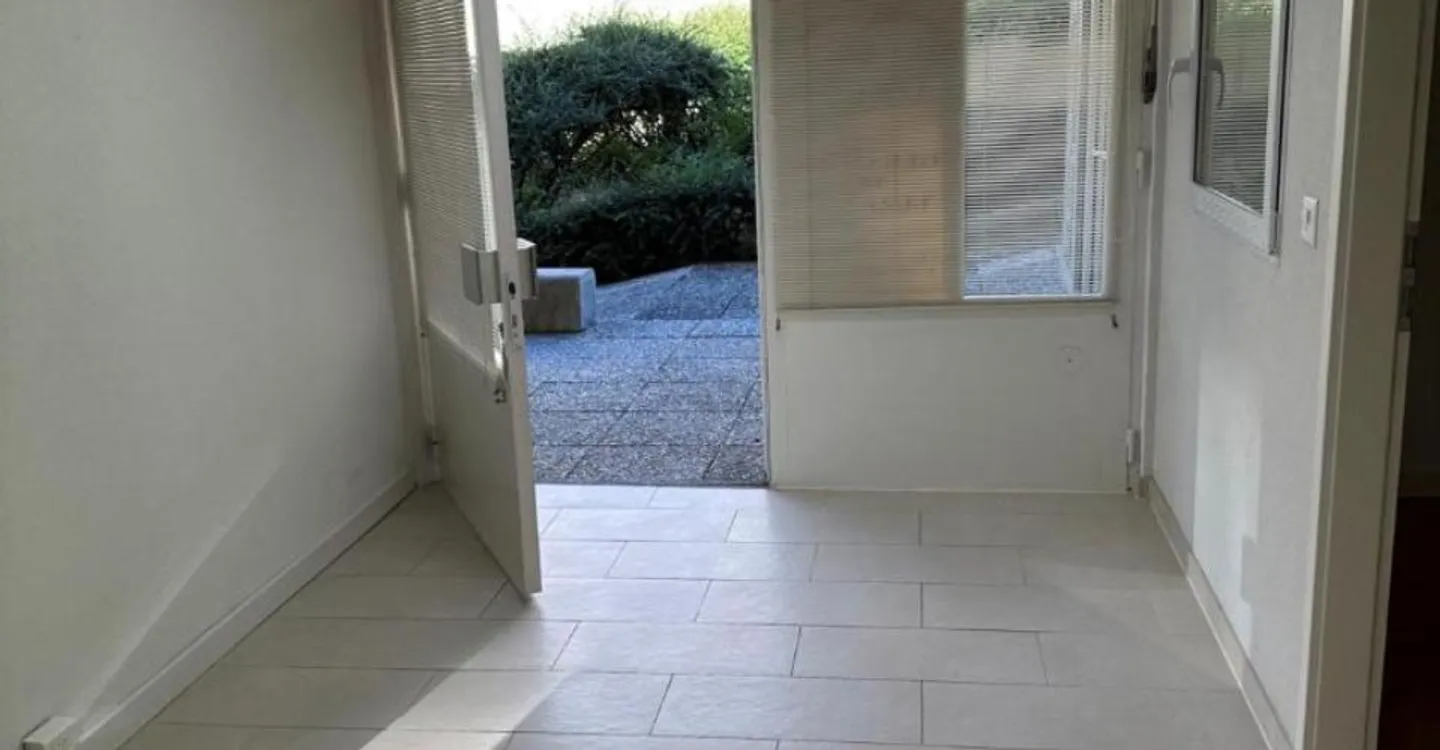 Spazio Commerciale a Vufflens-la-Ville - Foto 7 di 10