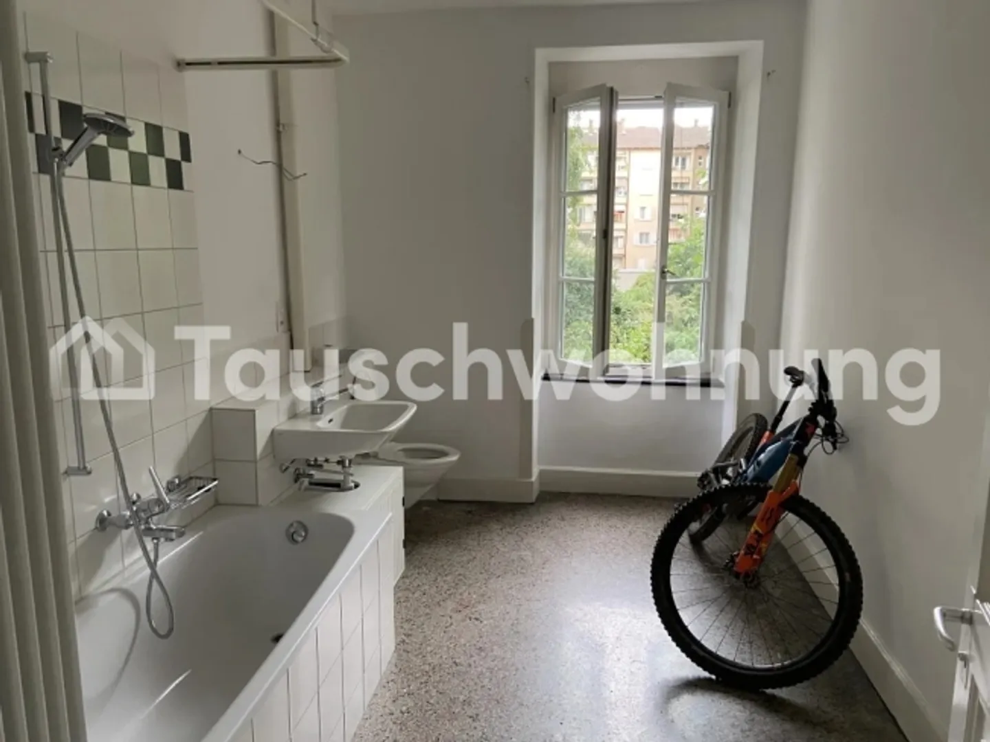 Offro un bel appartamento d'epoca con balcone - Foto 6 di 7