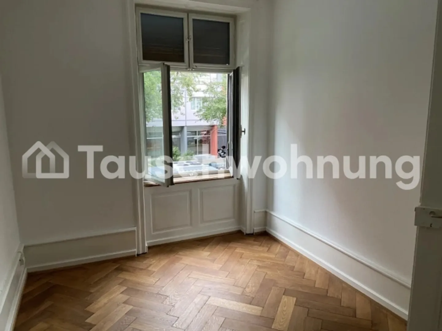 Offro un bel appartamento d'epoca con balcone - Foto 7 di 7