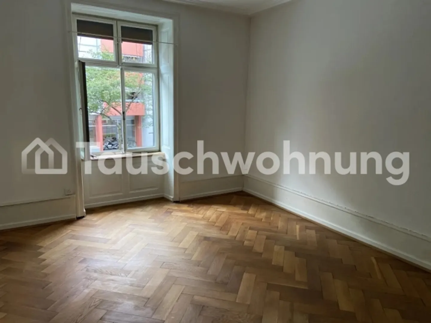 Offro un bel appartamento d'epoca con balcone - Foto 5 di 7