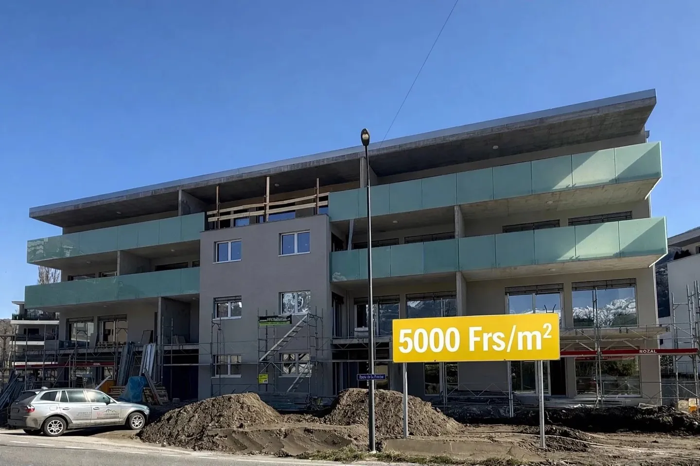 Modernes 4,5-Zimmer-Apartment - Foto 1 von 14