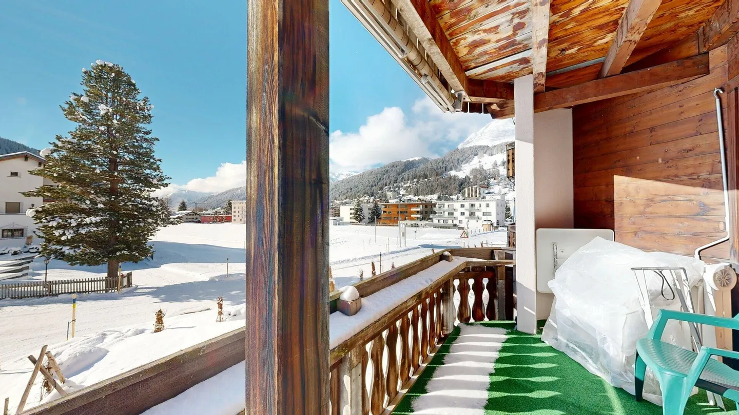 Luminoso appartamento di 4,5 stanze in una posizione eccellente - Foto 11 di 12