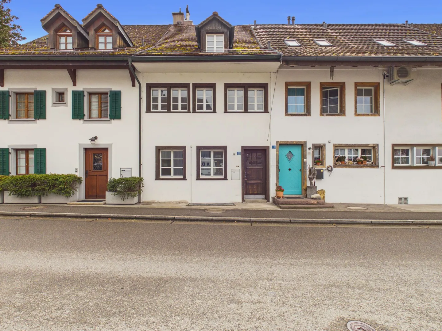 Charmantes Reihenhaus in Mönchaltorf - Foto 3 von 16