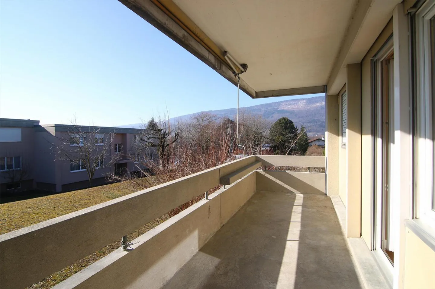 Living near Lake Biel - Photo 7 of 8