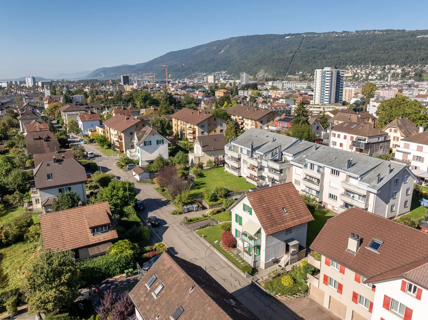 Maison multifamiliale dans le quartier prisé de Linden - Photo 4 sur 16