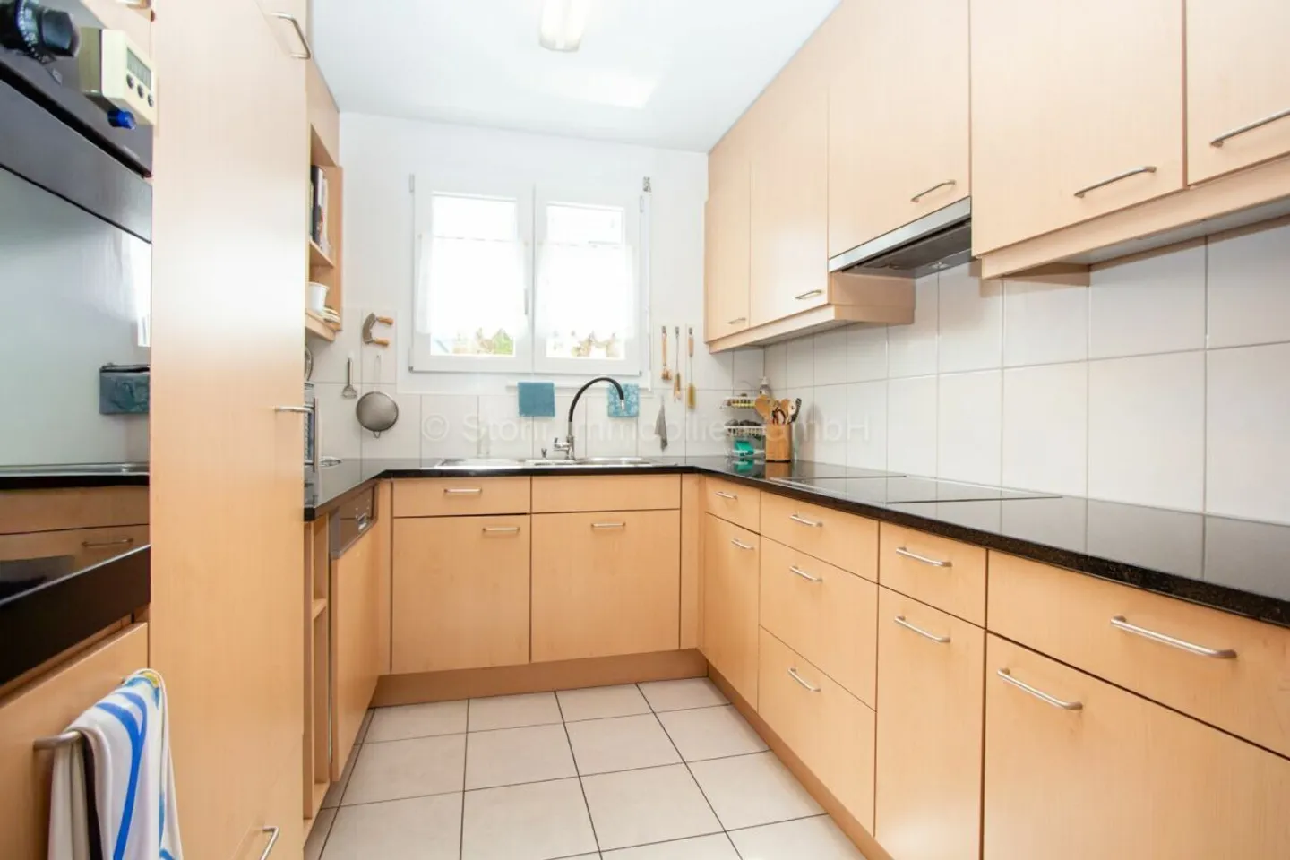 Maison de coin lumineuse de 5,5 pièces dans un emplacement adapté aux enfants - Photo 7 sur 25