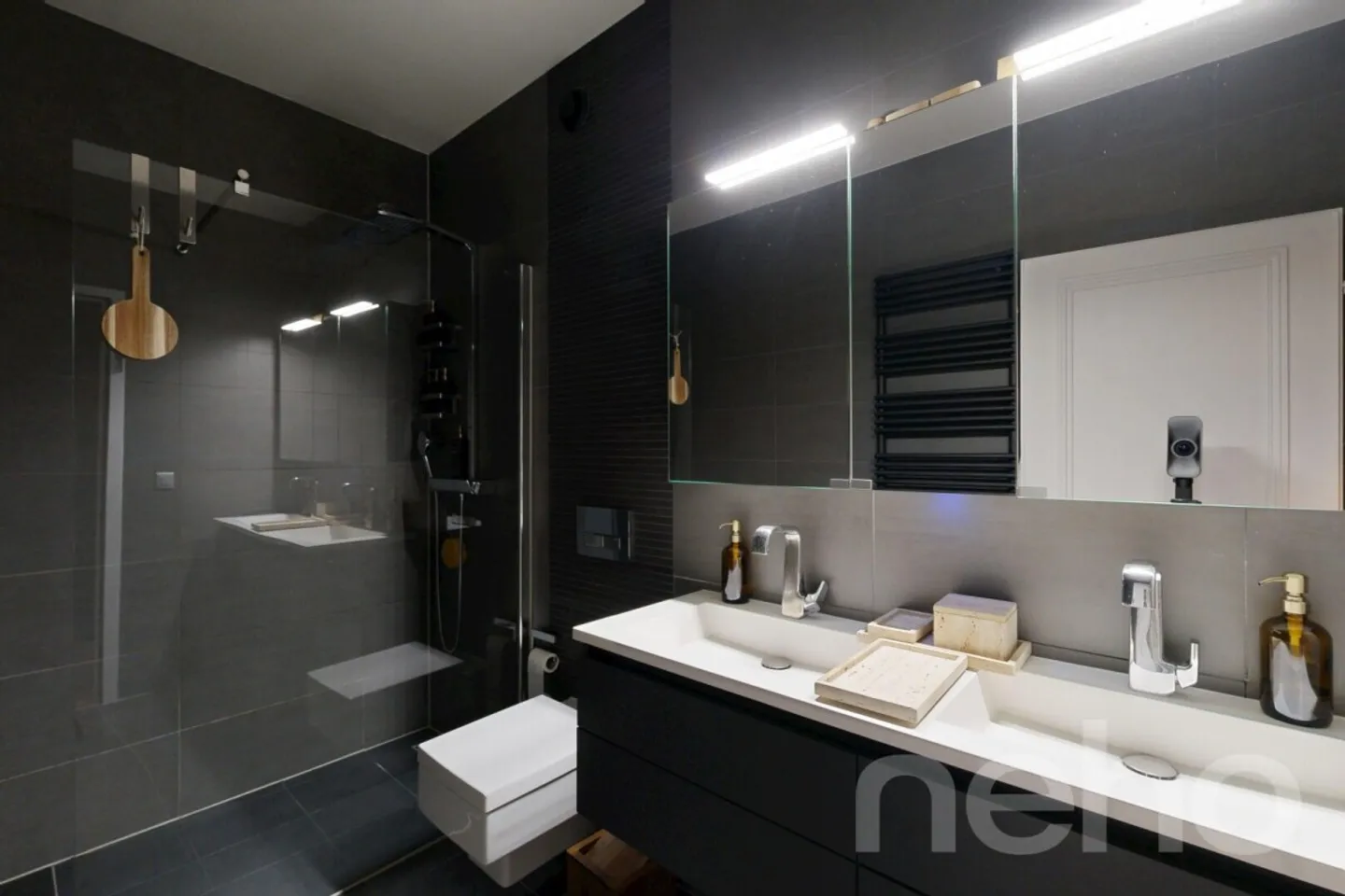 Charming Apartment with Garden - Photo 8 of 11