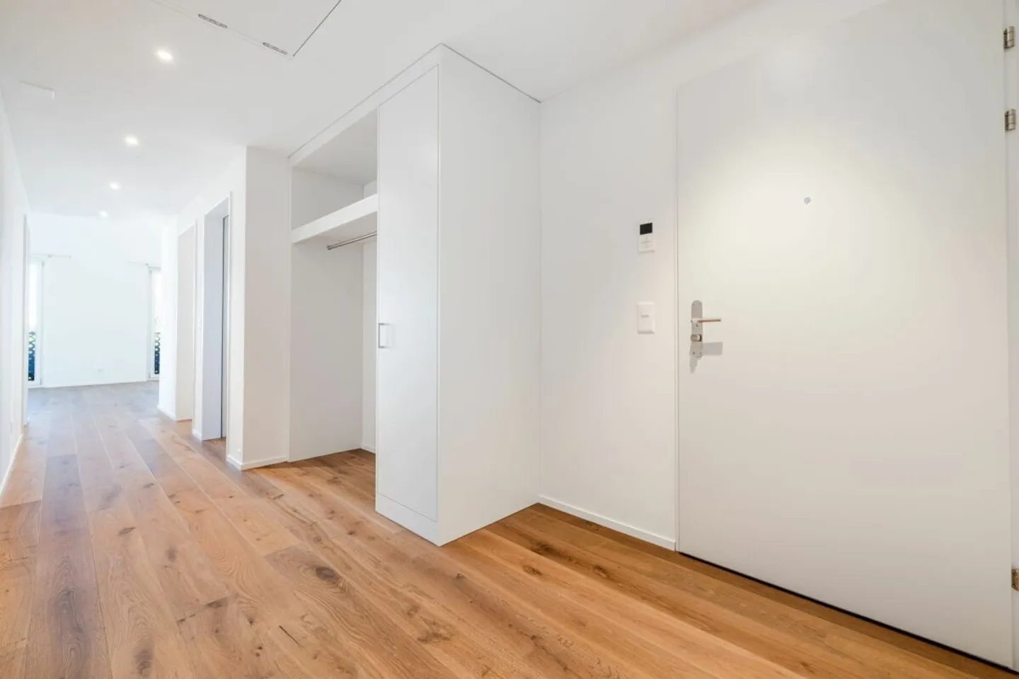 NOUVEAU : Penthouse avec 4,5 pièces et vue sur la verdure - Photo 7 sur 11