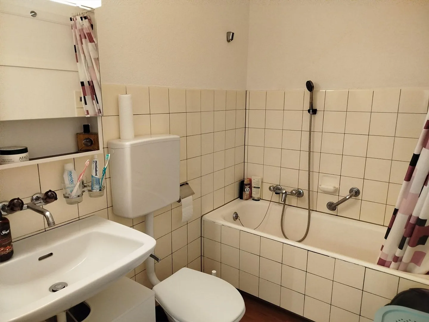 2 Room Apartment - Photo 5 of 7