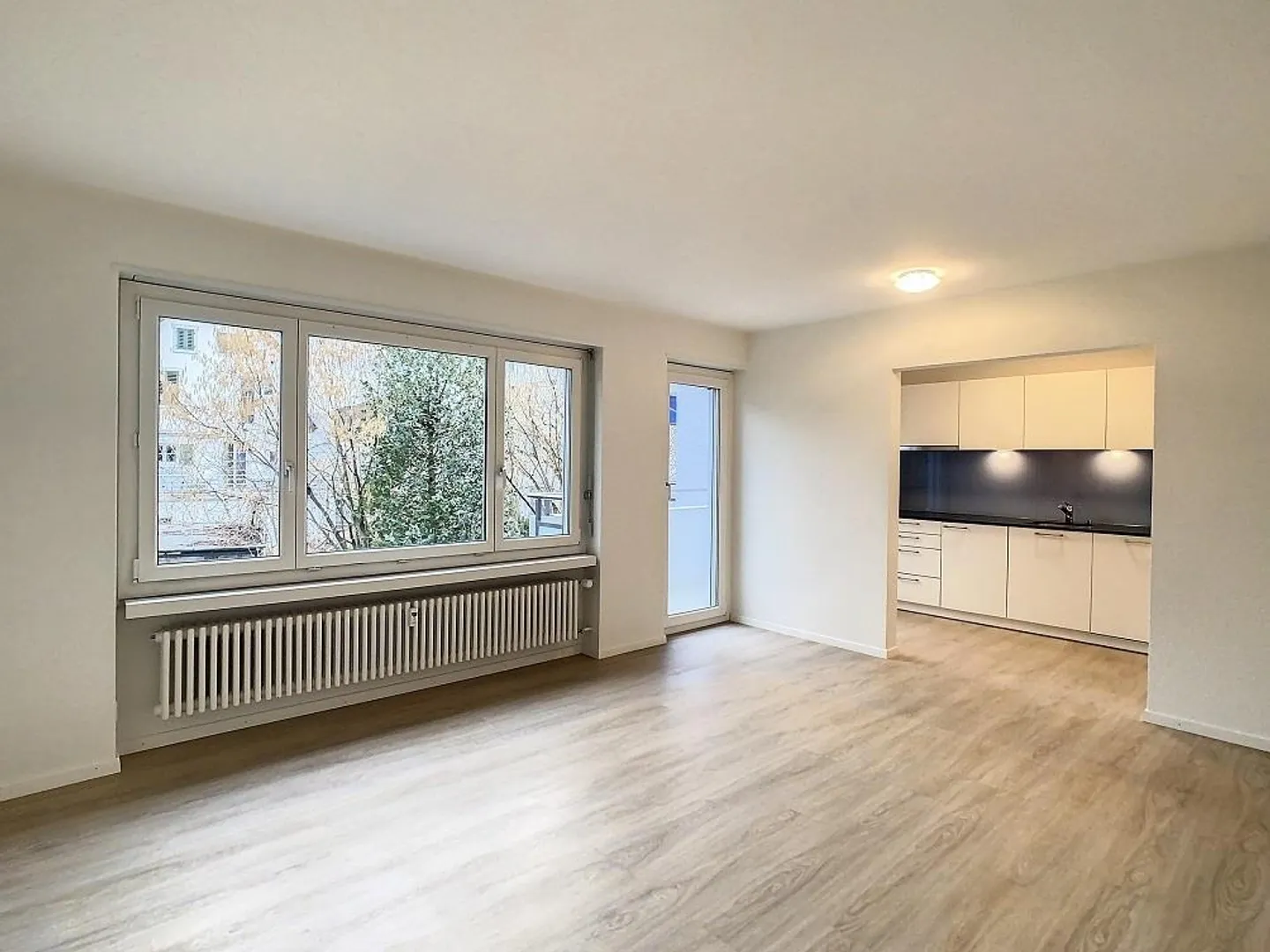 Geniale 2-Zimmerwohnung an super Lage in Wallisellen - Foto 2 von 6