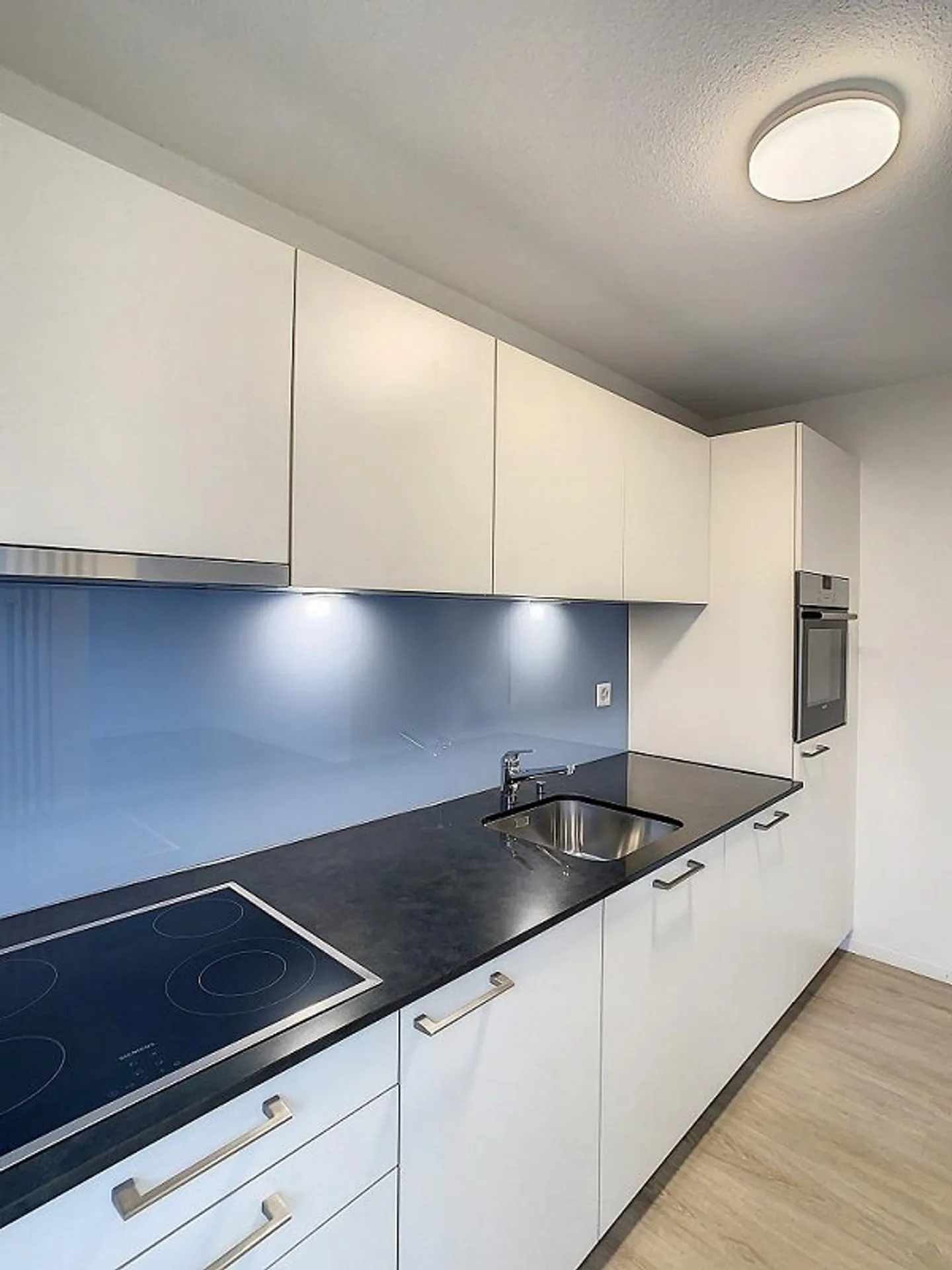 Geniale 2-Zimmerwohnung an super Lage in Wallisellen - Foto 4 von 6