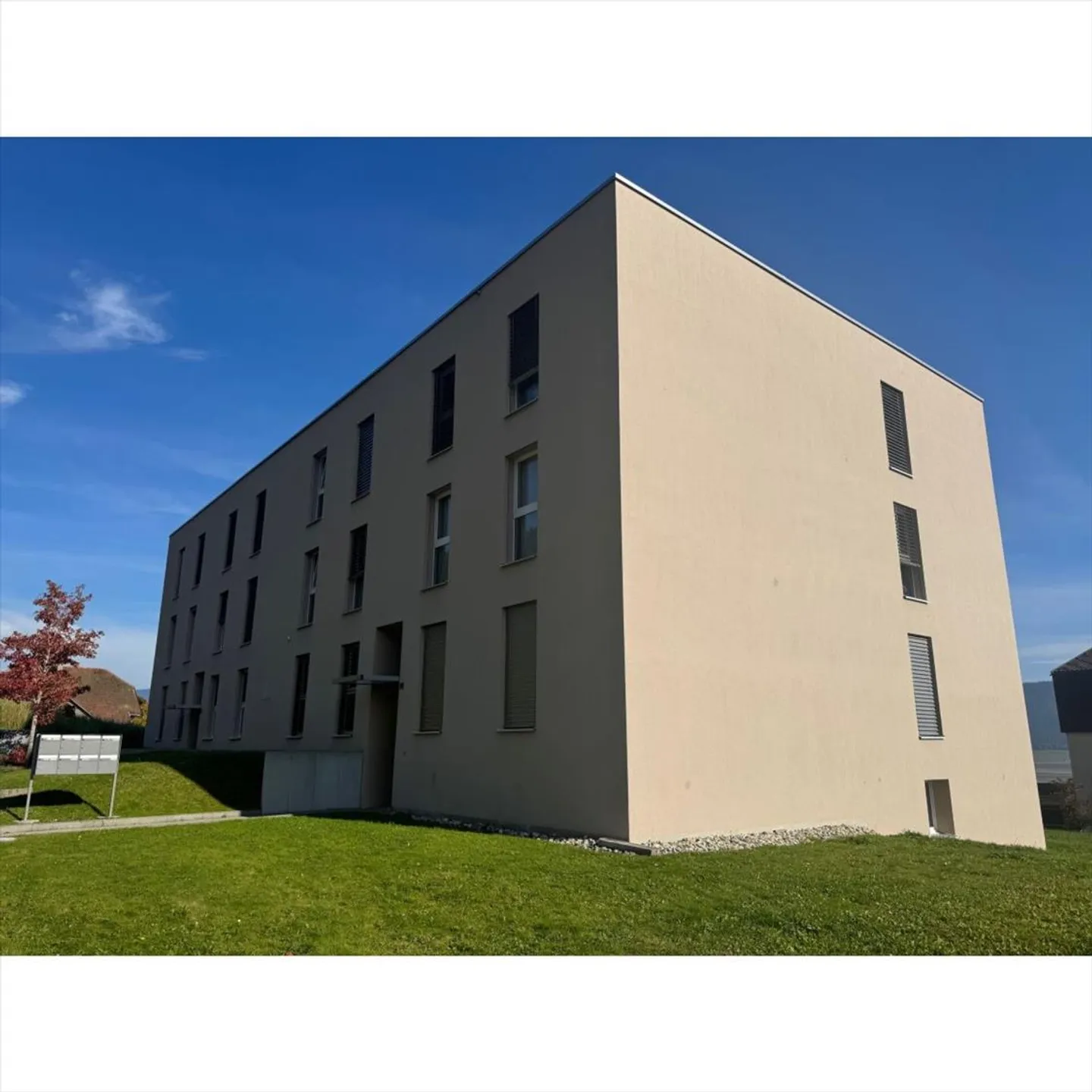 Wohnung mit 3.5 Zimmern und Balkon - Foto 1 von 9