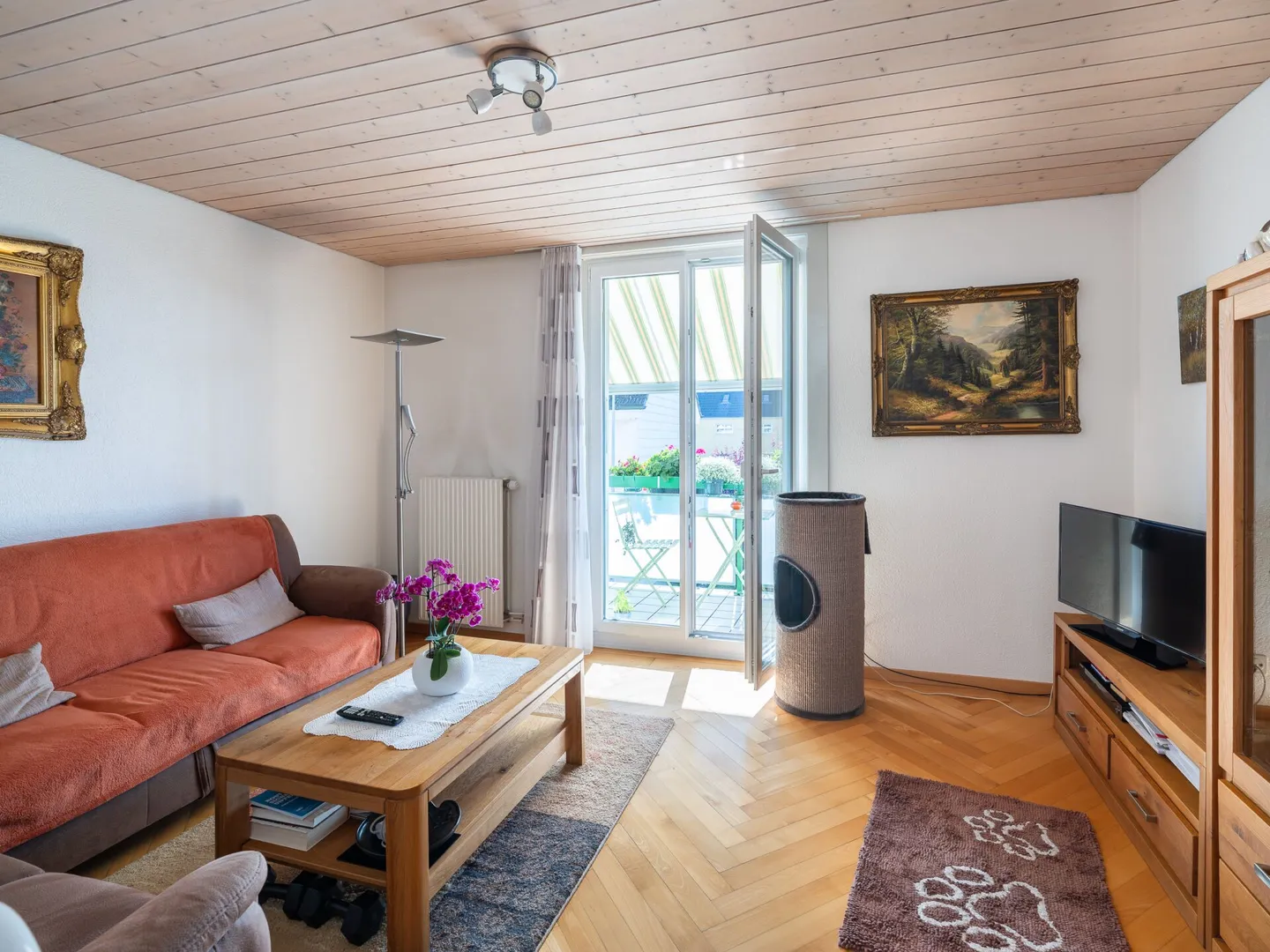 Maison multifamiliale dans le quartier prisé de Linden - Photo 6 sur 16