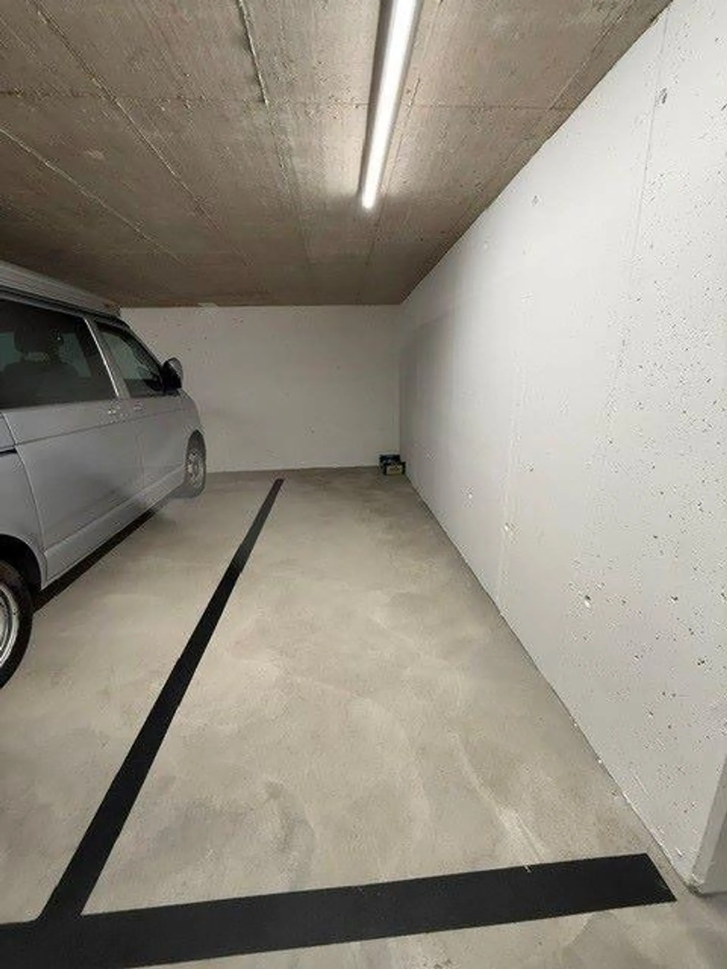 Motorcycle parking space for rent in Wollishofen - Photo 1 of 3