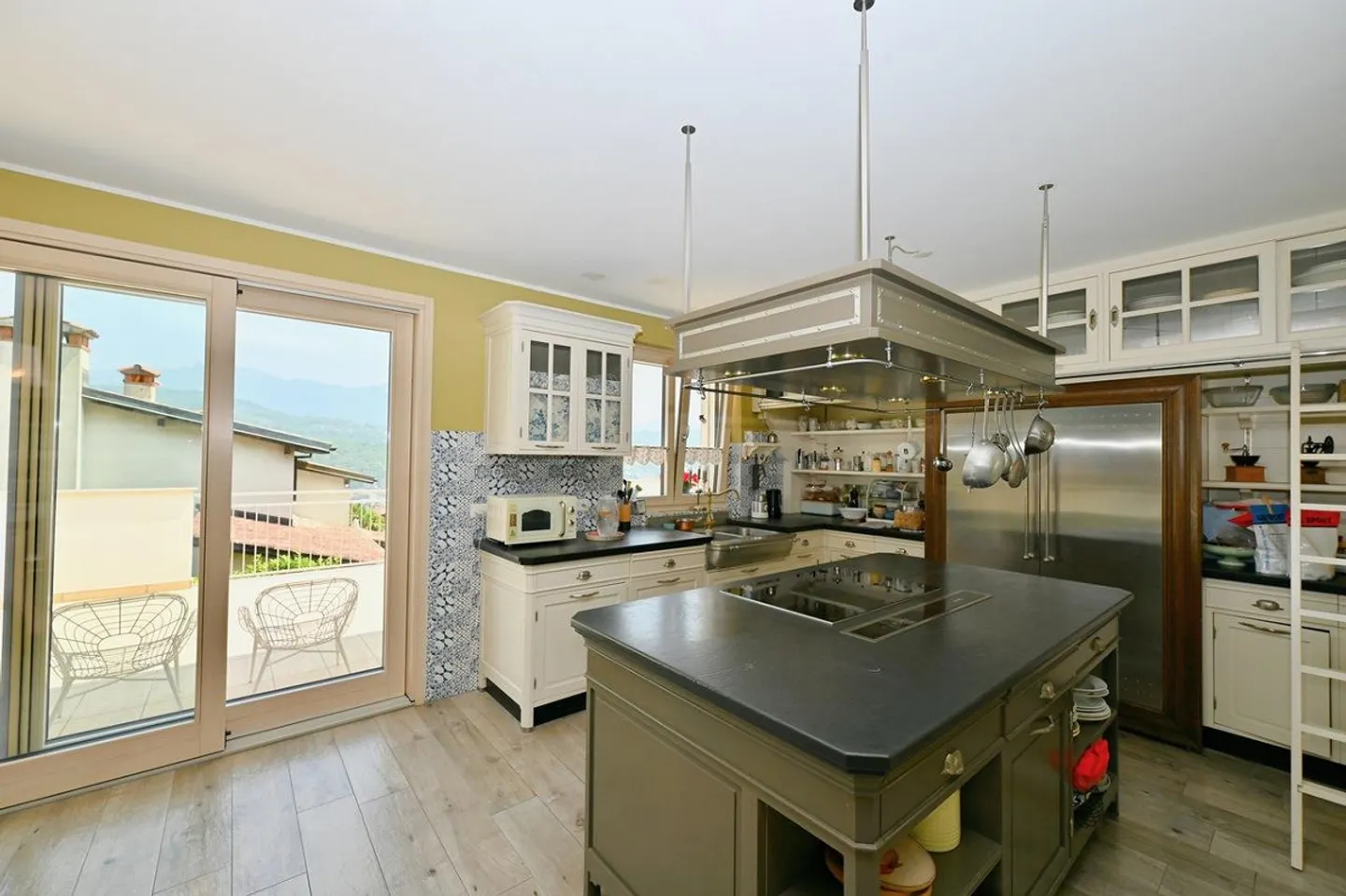 Villa in Panoramalage: Verhandelbarer Preis - Angebote Werden Berücksichtigt - Foto 11 von 21