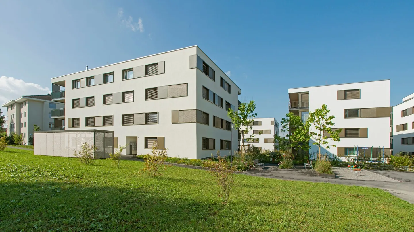 Grosszügige Wohnung mit Aussicht - Foto 1 von 6