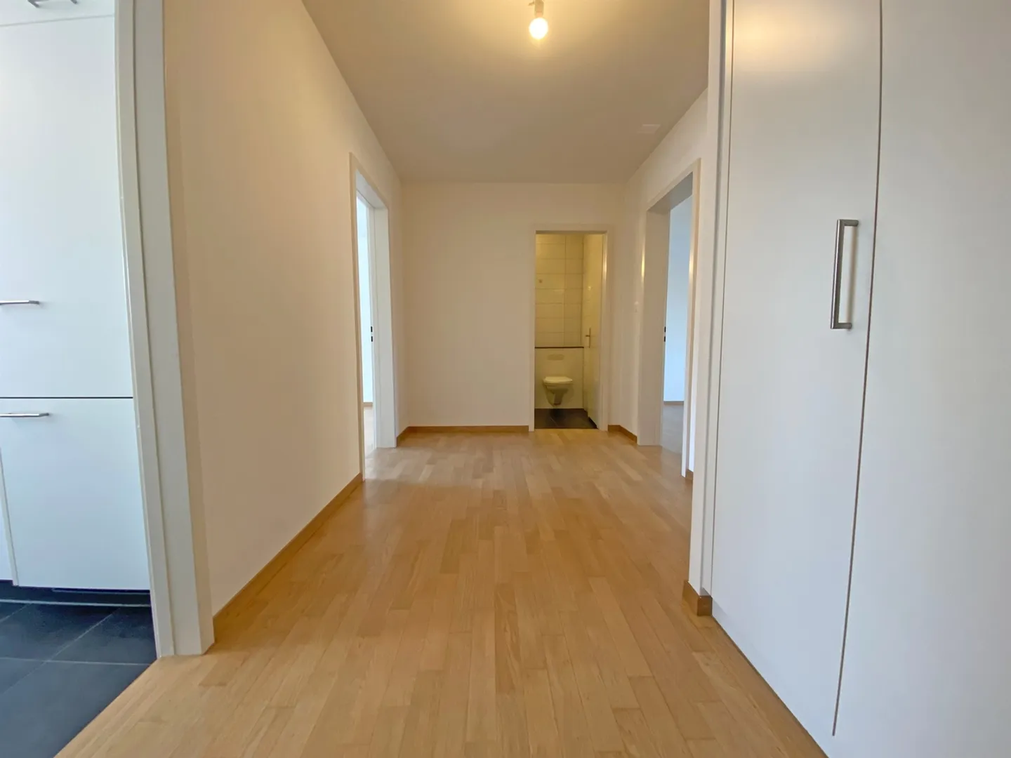 Charming 3.5-Room Apartment - Photo 3 of 8