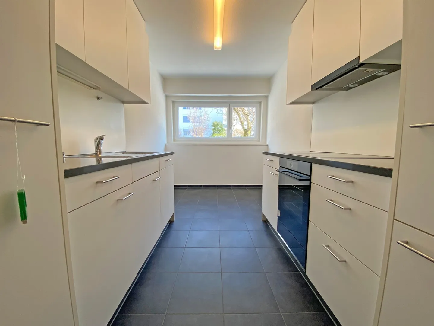 Charming 3.5-Room Apartment - Photo 6 of 8