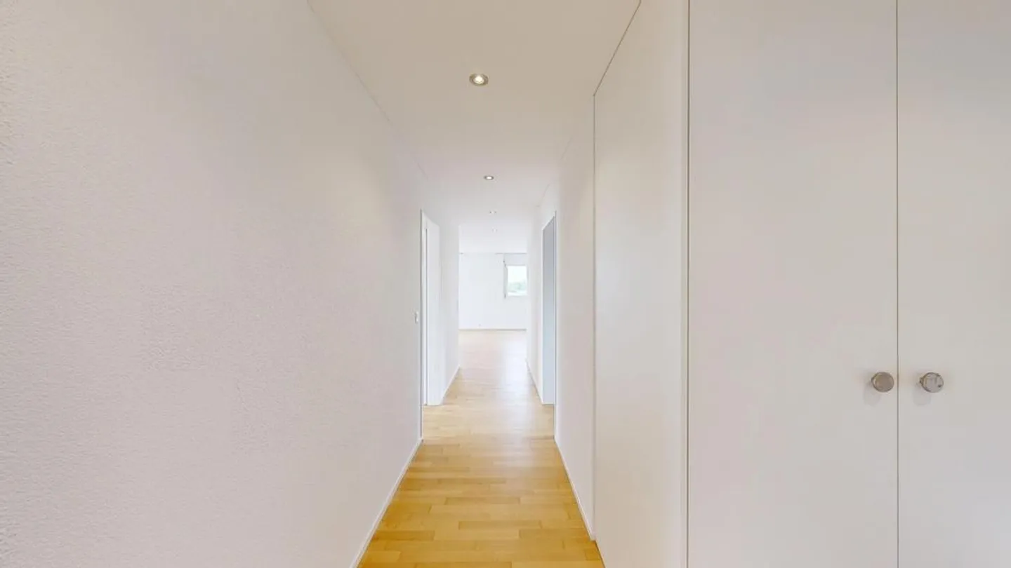 Charmante, lumineuse appartement en attique avec grande terrasse - Photo 5 sur 12