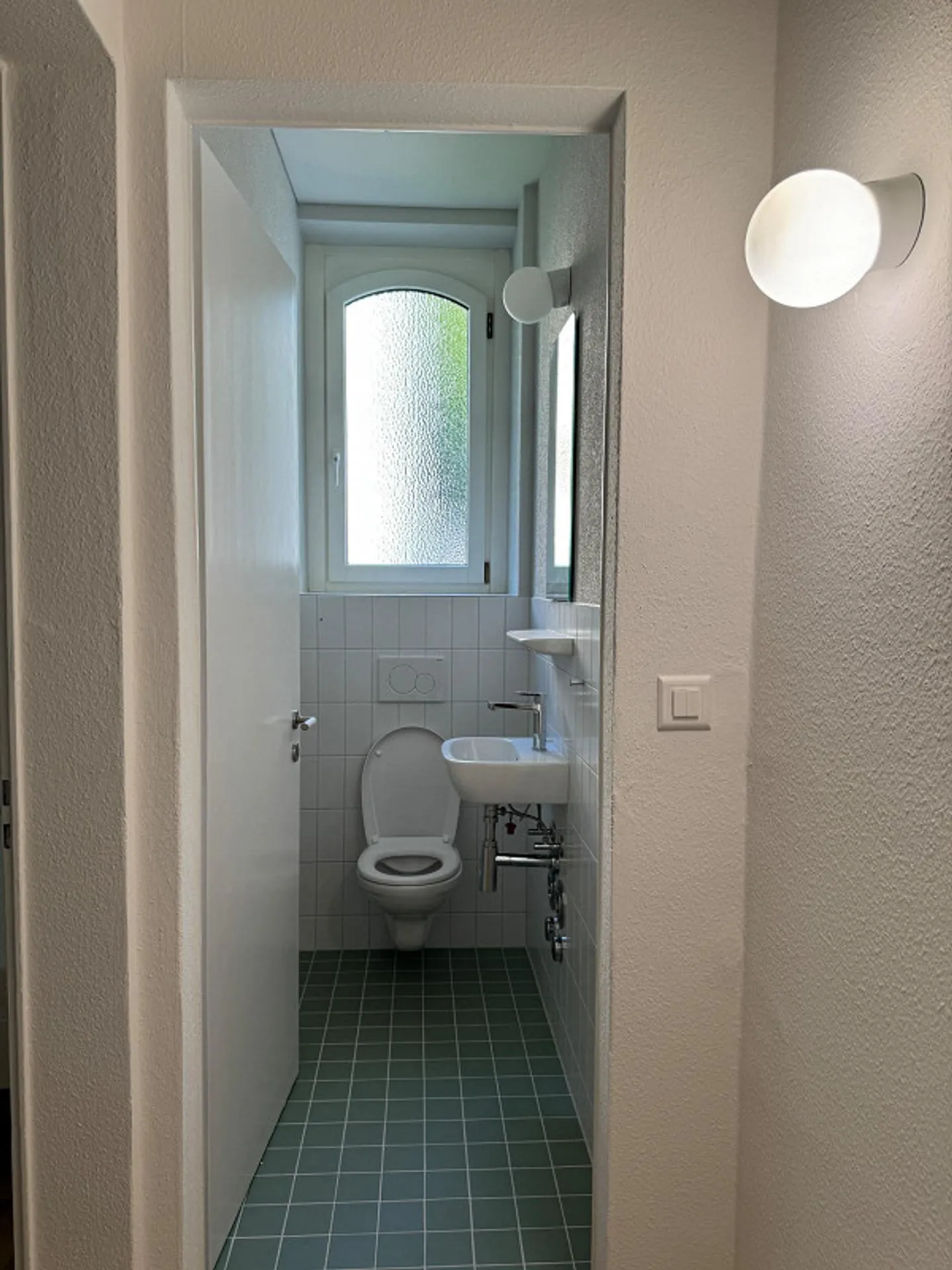 Appartement 3.5 pièces fraîchement rénové près de l'Université de Saint-Gall - Photo 3 sur 10