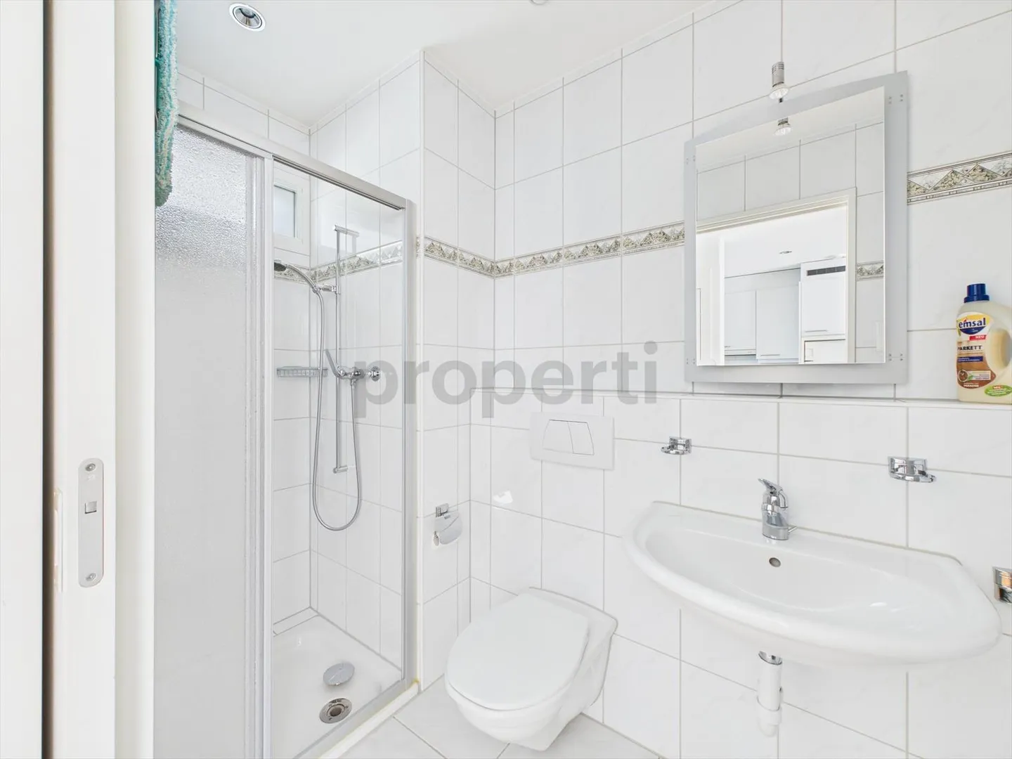 Moderne 4.5-Zimmer Maisonette mit Terrasse im Herzen von Birmensdorf ZH - Foto 10 von 12